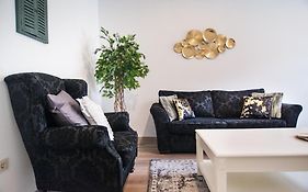 Luxurious two bedroom apartment A kwartier Center
